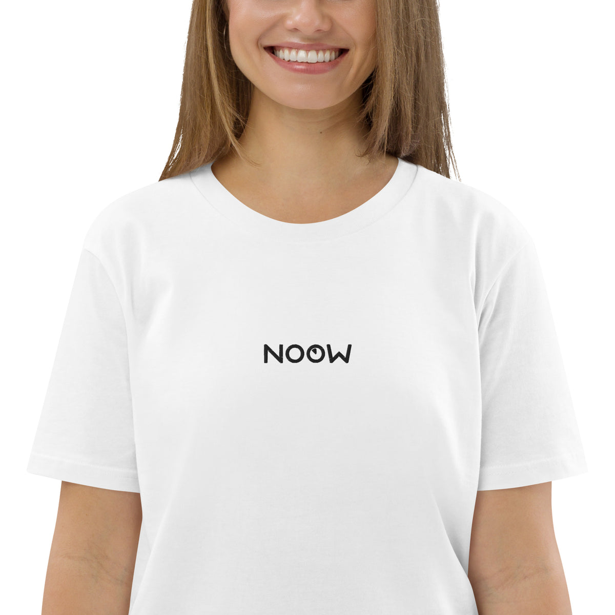 Camiseta con Bordado de algodón orgánico unisex